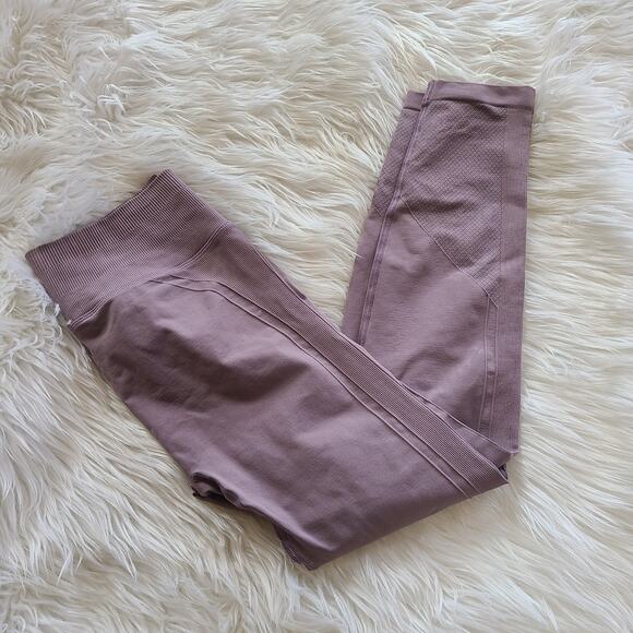 Lululemon Ebb to Street Tight Frosted Mulberry 8 High Rise Legging Light Seam 28 - Picture 2 of 6